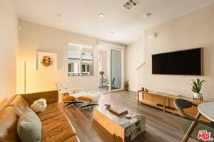 featured image of 1716 Cayton Loop