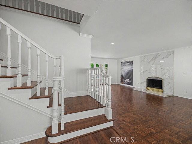 24060 Hatteras St - Photo 3 of 8