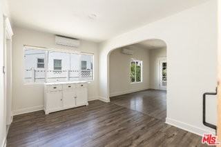 1553 N Stanley Ave - Photo 5 of 8