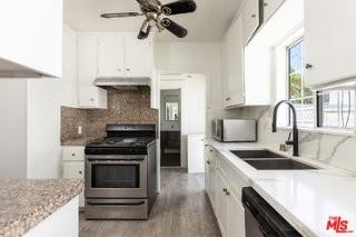 1553 N Stanley Ave - Photo 7 of 8