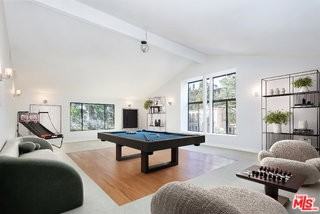 7962 Oceanus Dr - Photo 5 of 8