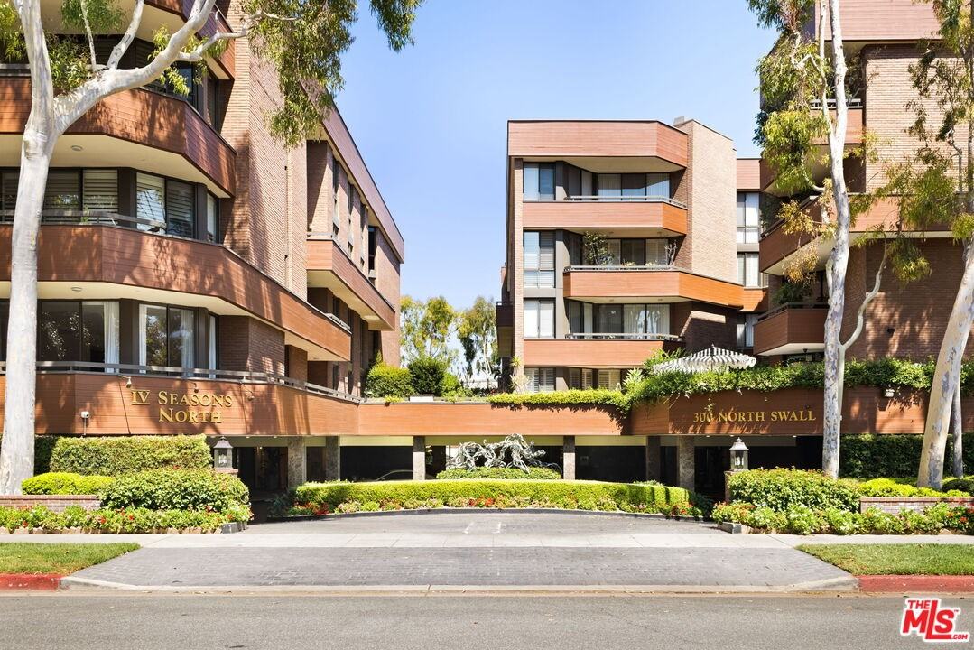 300 N Swall Dr #354