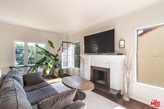 751 N Croft Ave #1-2 - Photo 3 of 8