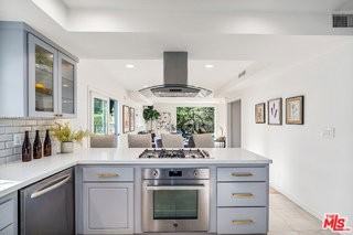 7560 Devista Dr - Photo 2 of 8