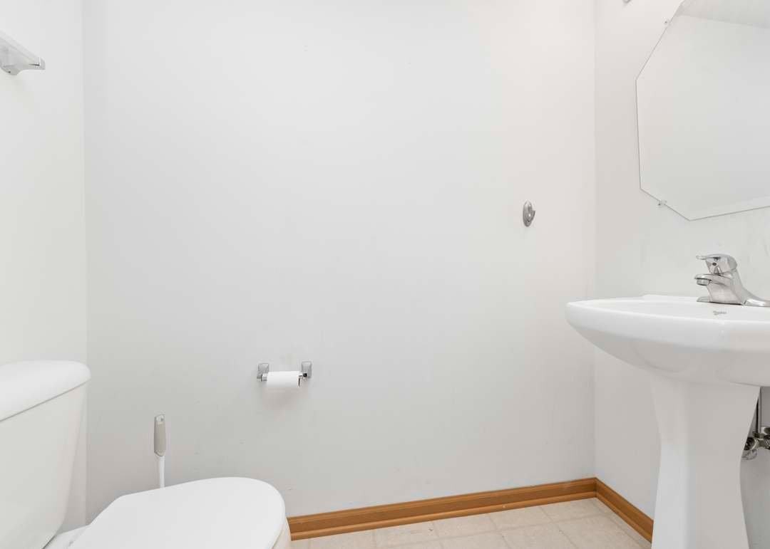 2611 Canyon Dr - Photo 7 of 13