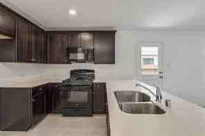 3609 Kinglet Ct - Photo 5 of 31