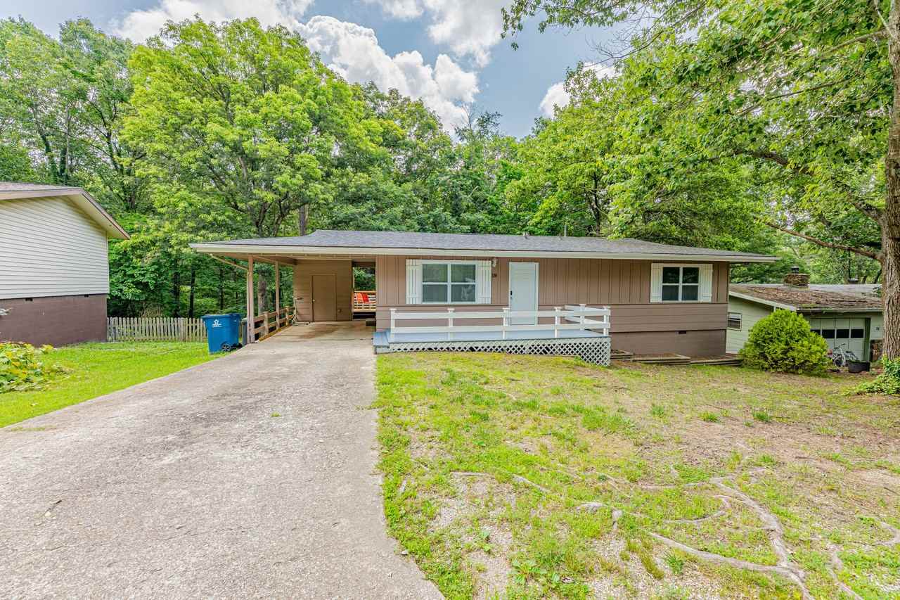 19 Evesham Ln - Photo 3 of 17