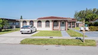 1020 Sw 84th Ave #2 - Photo 1 of 1