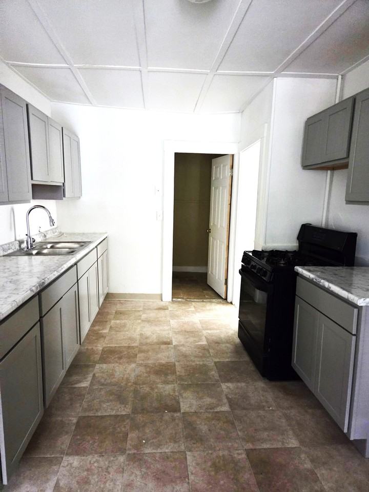 35 Belknap St #3 - Photo 2 of 11