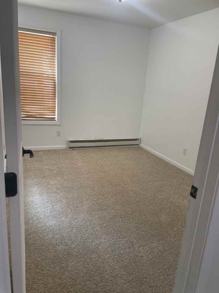 35 Belknap St #3 - Photo 7 of 11