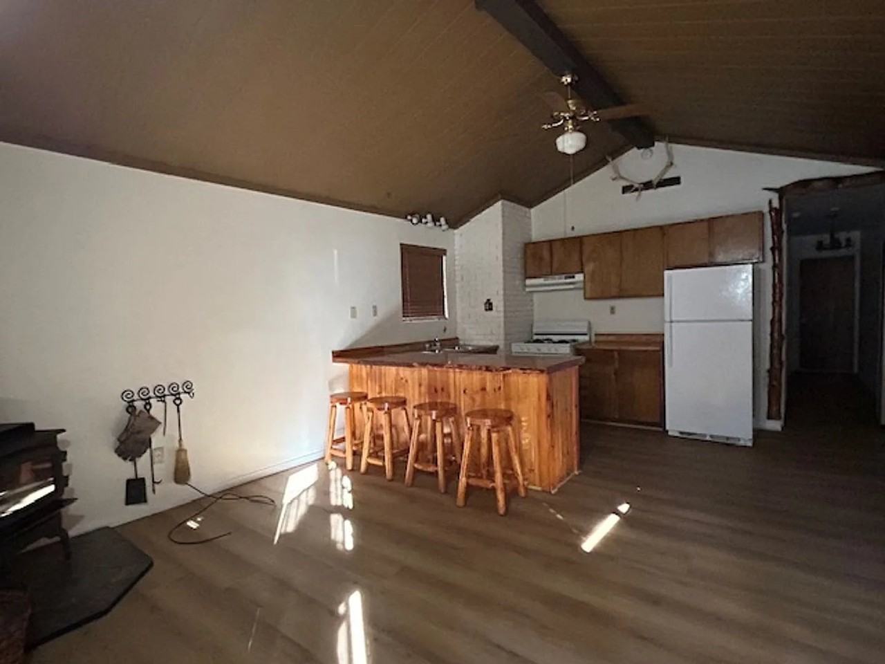 259 Spruce Ln - Photo 2 of 12