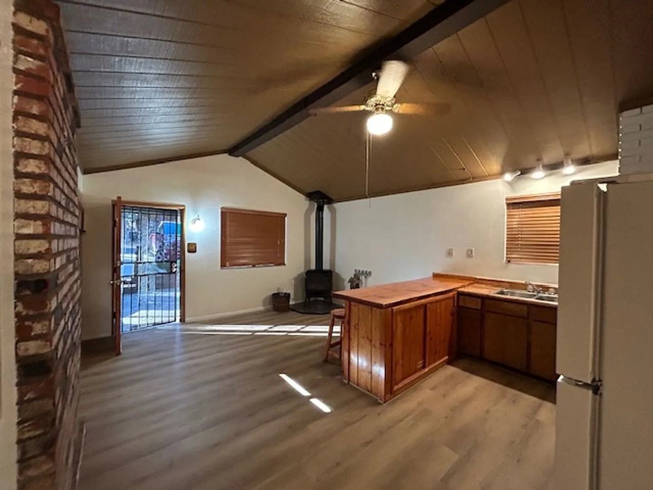 259 Spruce Ln - Photo 4 of 12
