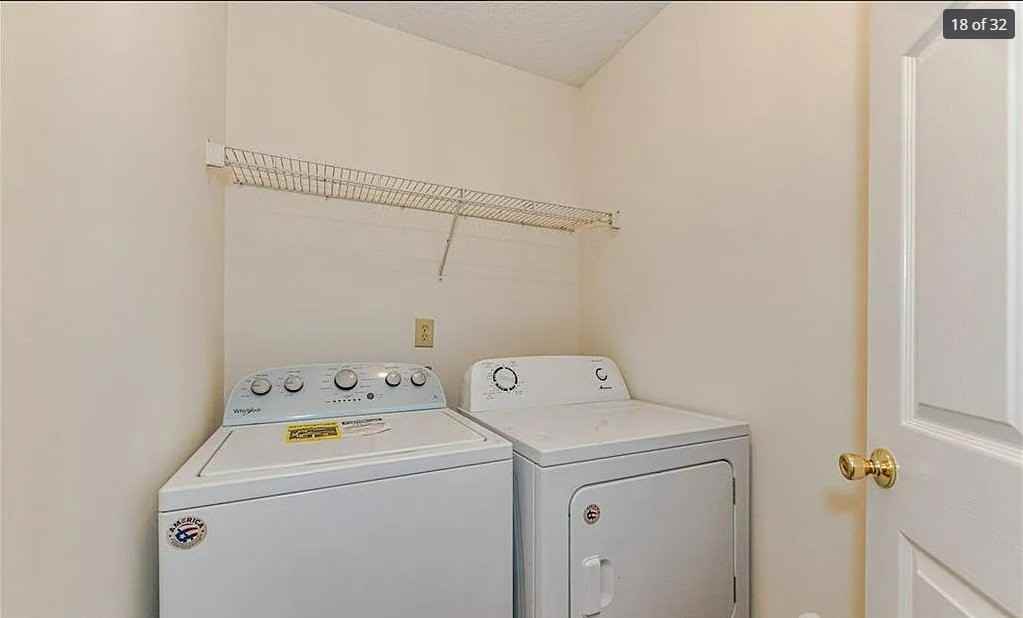 3640 Huyton Ct - Photo 5 of 20