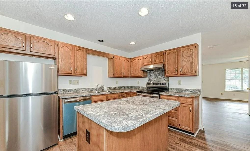 3640 Huyton Ct - Photo 6 of 20