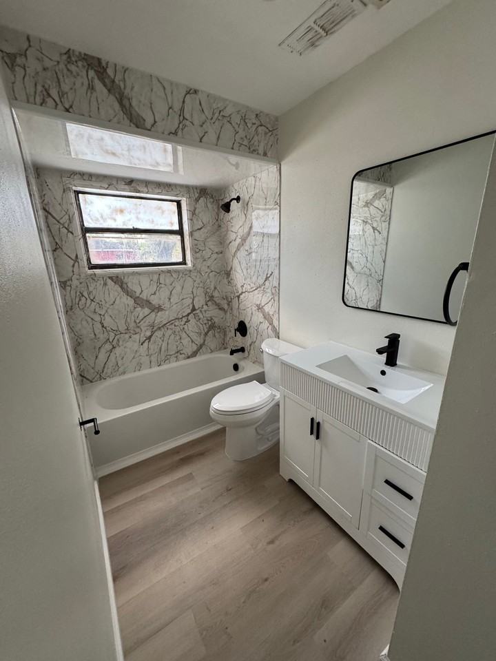 103 N Hart Blvd - Photo 4 of 6