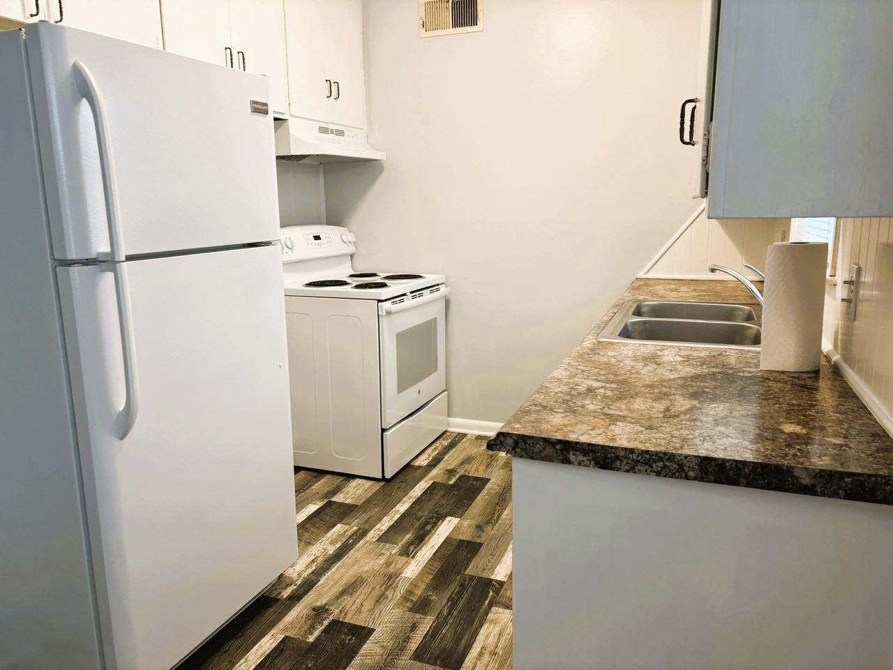 3425 S Handley St - Photo 7 of 10