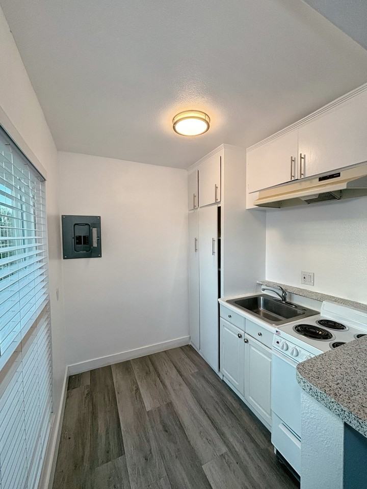 6512 Pickering Ave #A - Photo 6 of 6