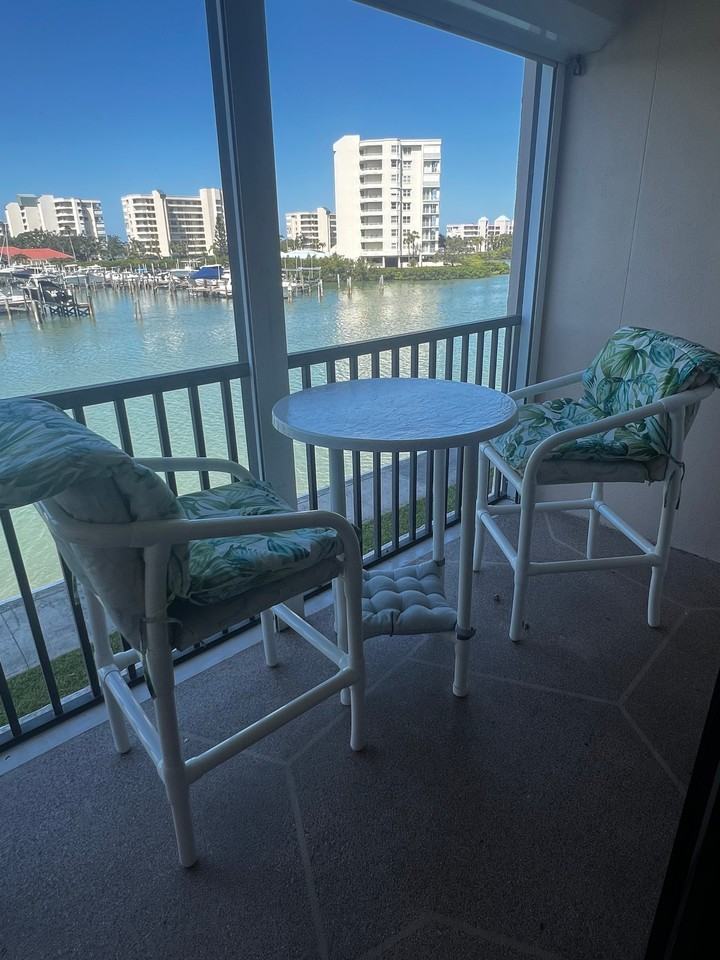 7600 Sun Island Dr S #205 - Photo 4 of 20