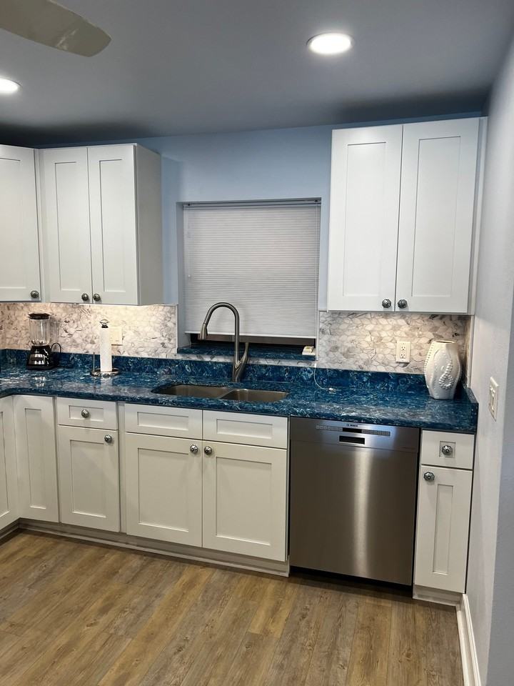 7600 Sun Island Dr S #205 - Photo 5 of 20