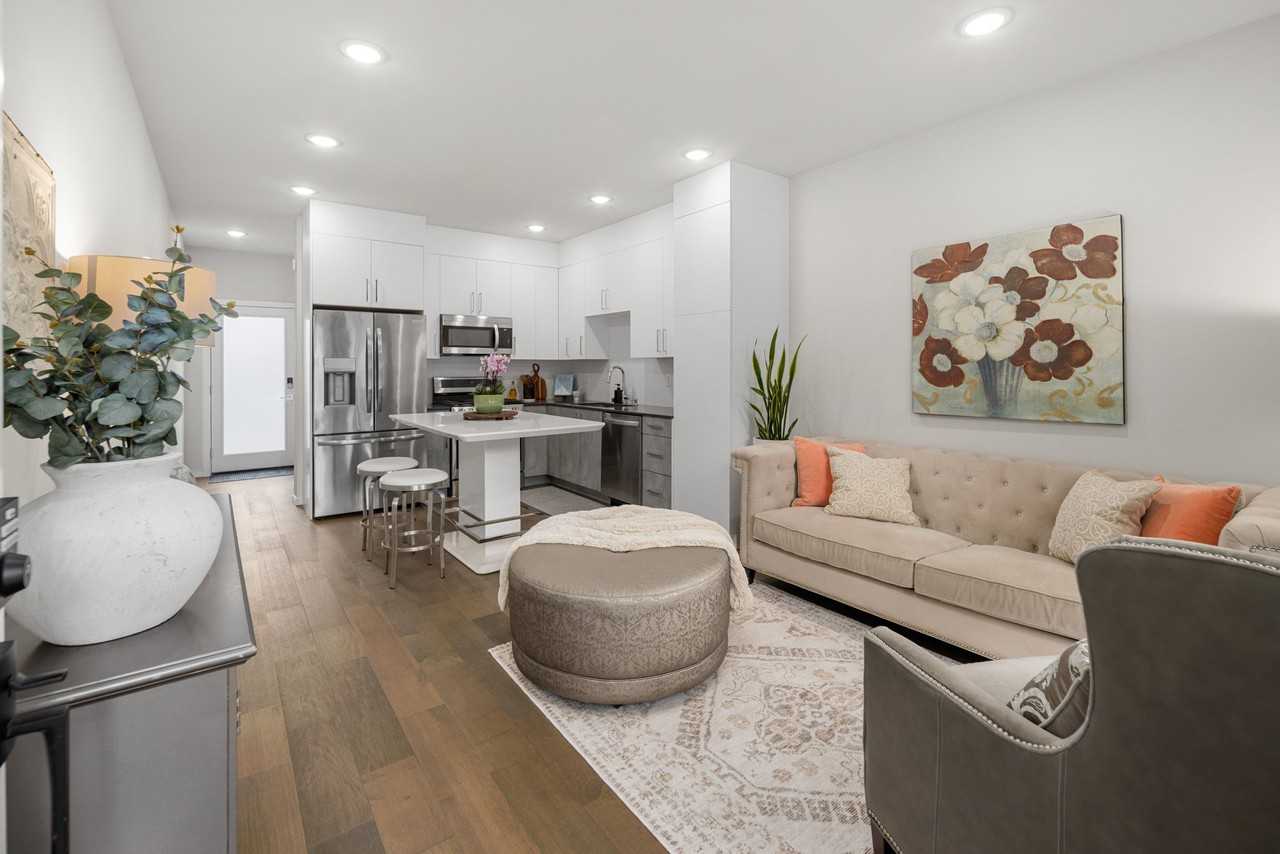 1816 15th Ave S - Photo 3 of 17