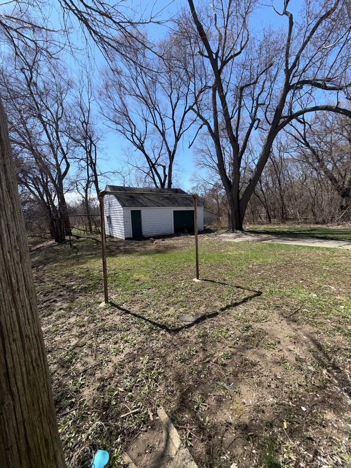 634 Damon St - Photo 2 of 10