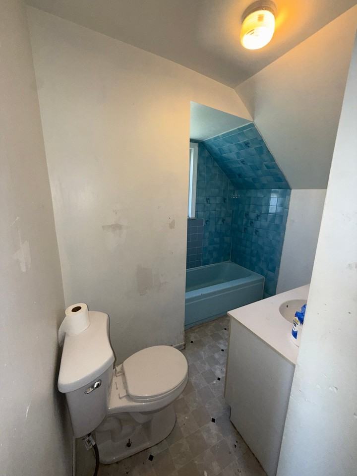 634 Damon St - Photo 6 of 10