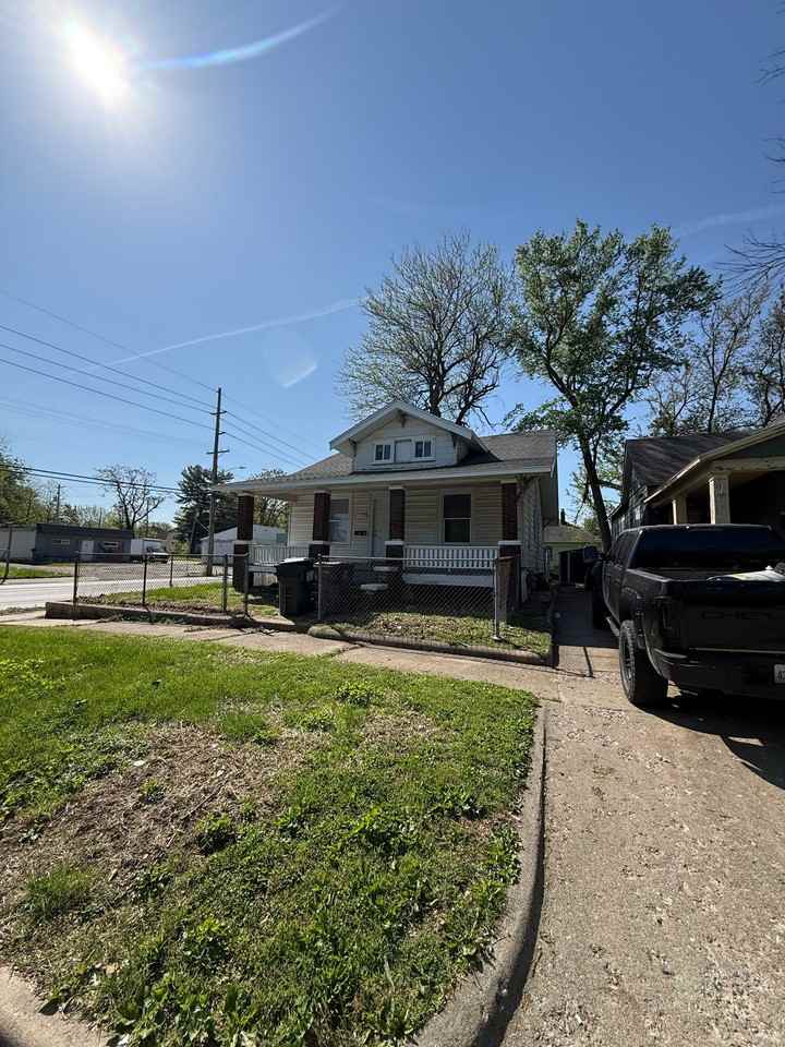 1153 E William St - Photo 4 of 17