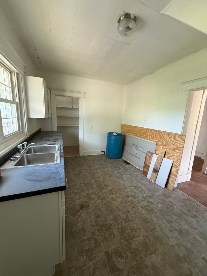 1153 E William St - Photo 5 of 17