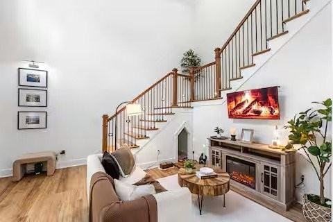 201 Elm Dr - Photo 5 of 17