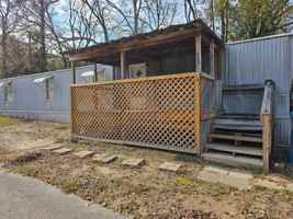 featured image of 413 Miller St #13