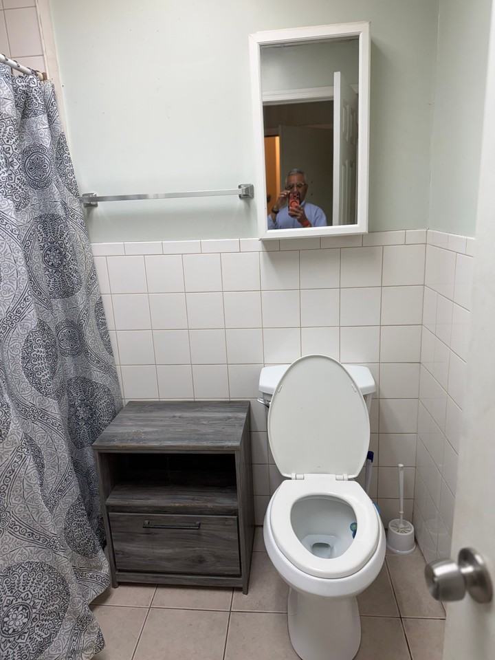 1635 Centre Ave #18 - Photo 2 of 5