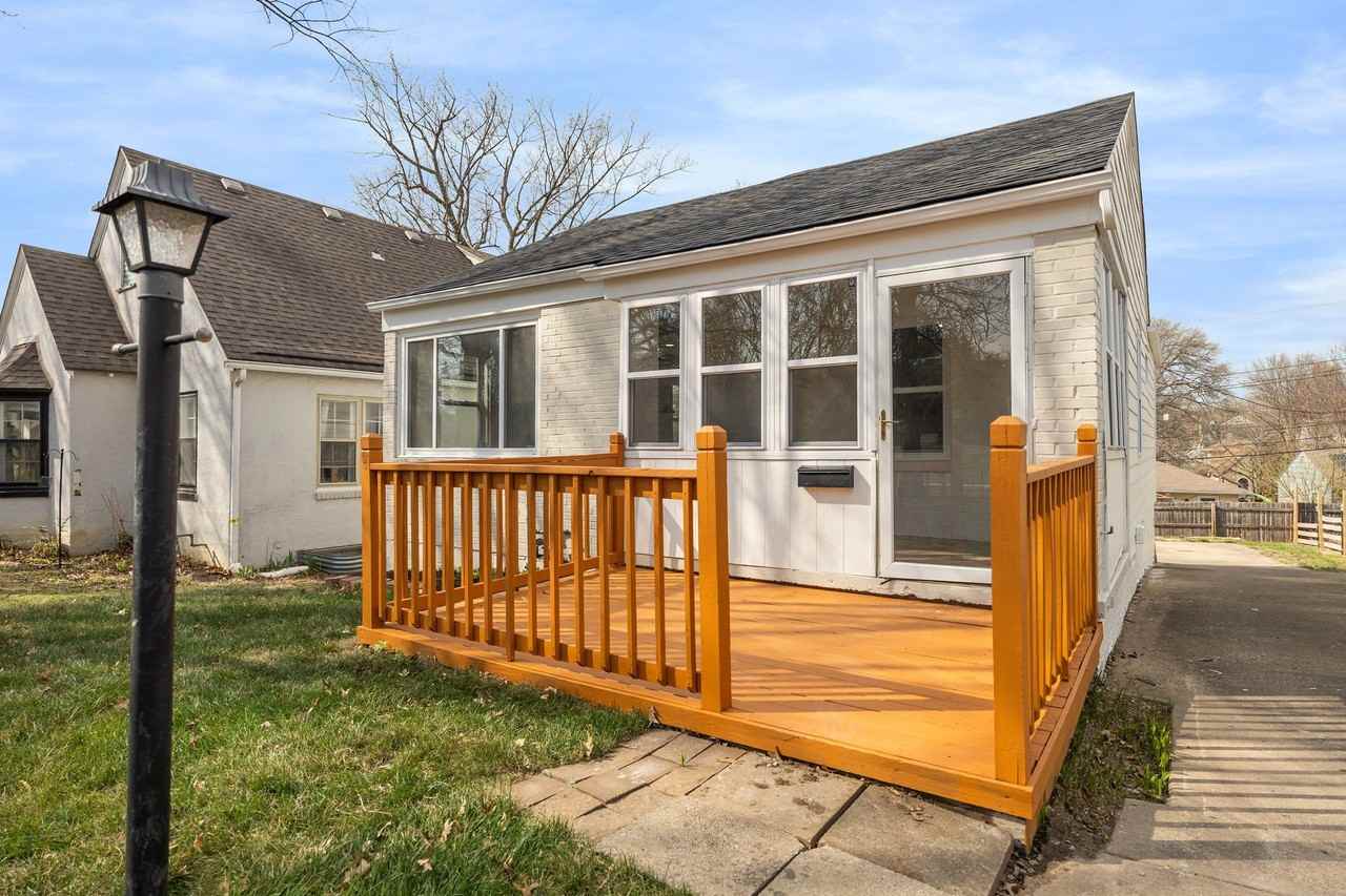 822 E 72nd St - Photo 2 of 20