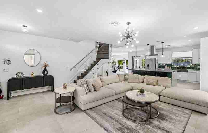 10904 La Salinas Cir - Photo 3 of 36