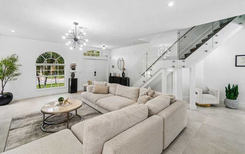 10904 La Salinas Cir - Photo 4 of 36