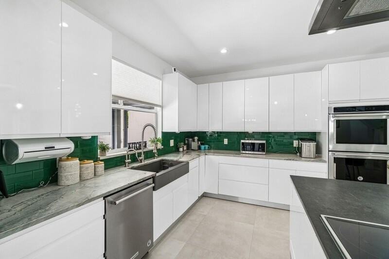 10904 La Salinas Cir - Photo 7 of 36