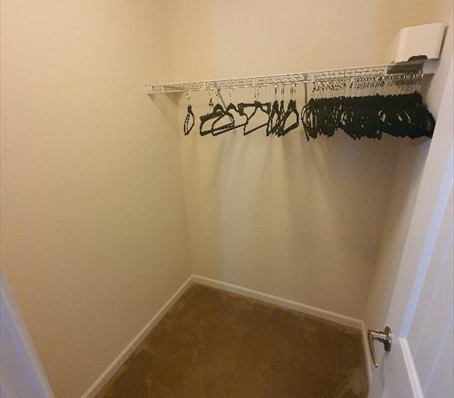 3484 Althorp Dr - Photo 7 of 12