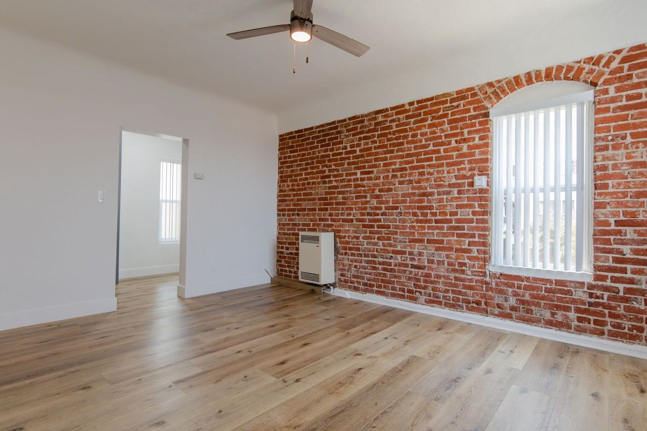Newly Renovated Apartments - Photo 6 of 23
