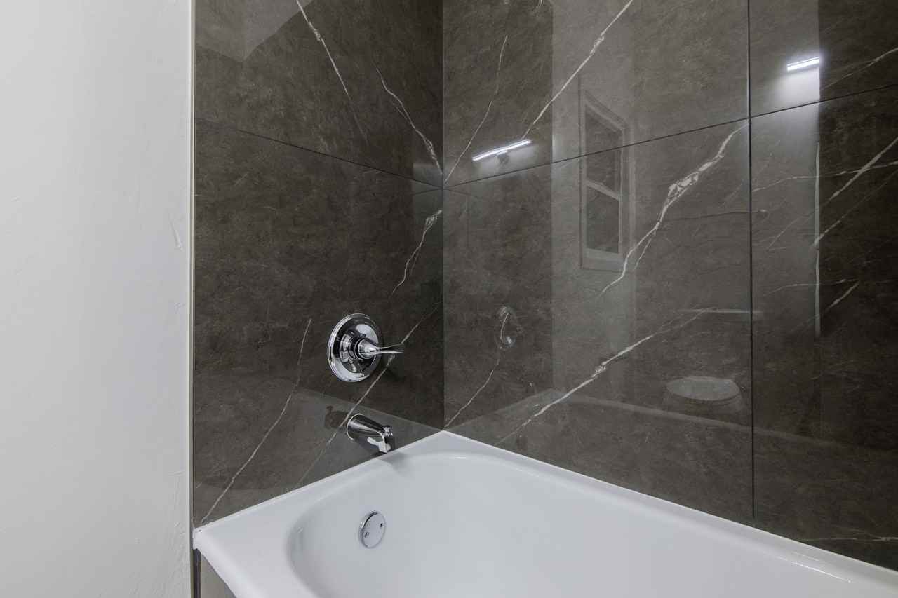 Newly Renovated Apartments - Photo 7 of 23