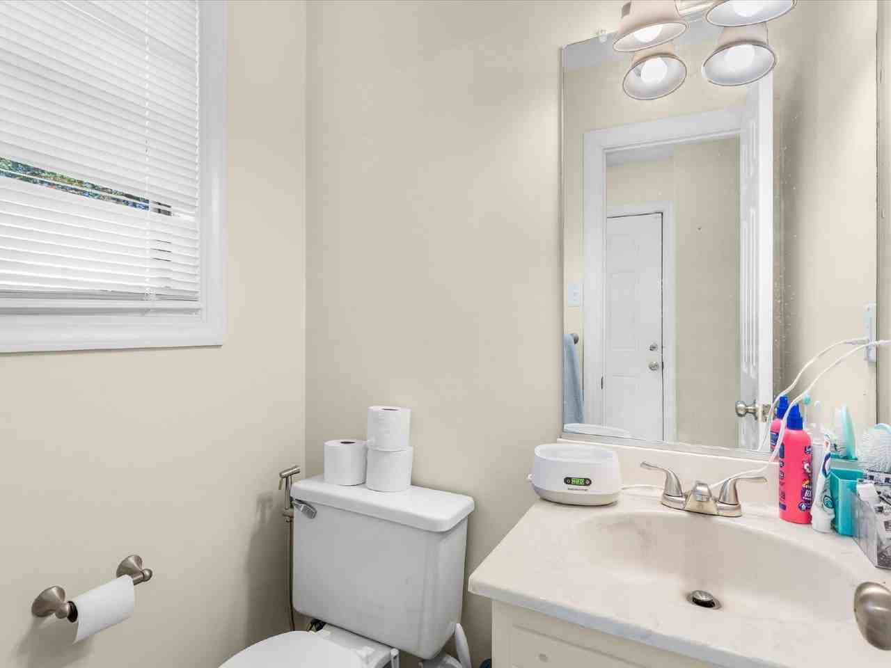 1701 Early Settlers Rd - Photo 4 of 31