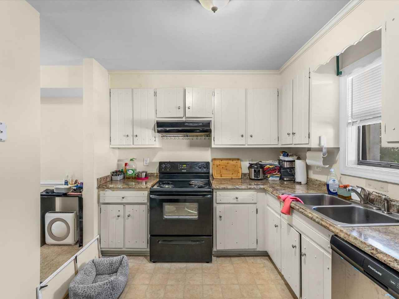 1701 Early Settlers Rd - Photo 6 of 31