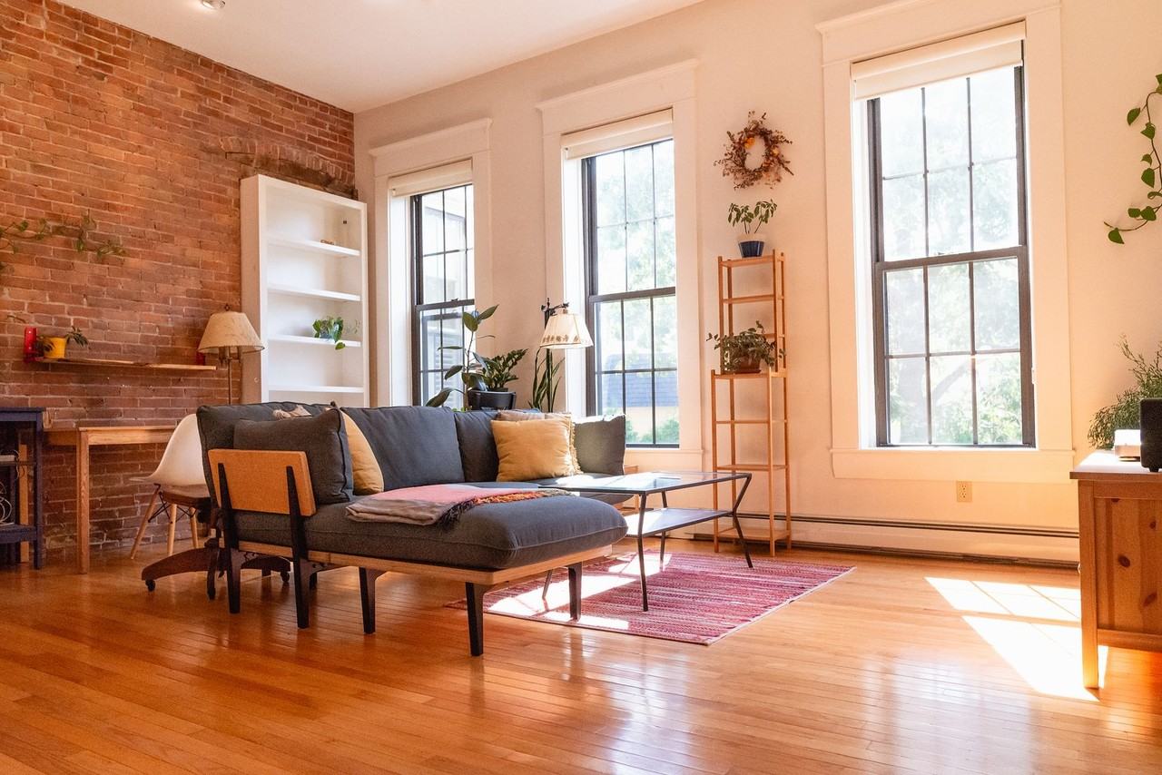 727 Congress St - Photo 4 of 19