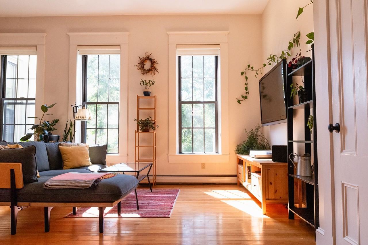 727 Congress St - Photo 5 of 19