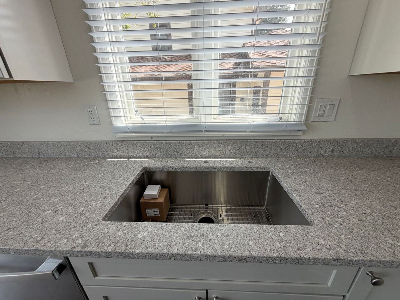 8205 Sweet Water Rd - Photo 6 of 37