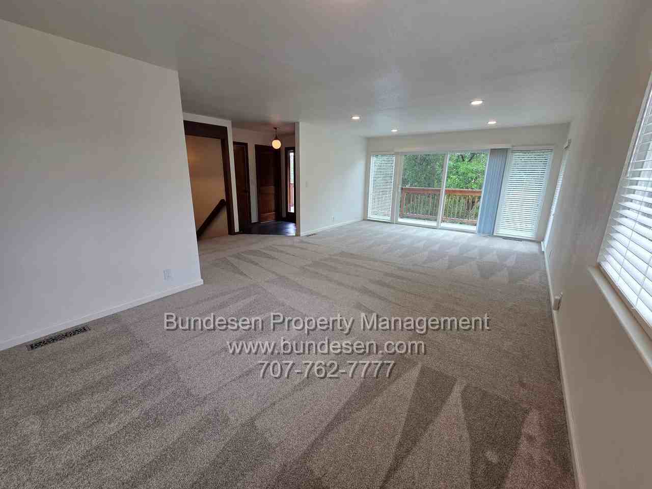 628 Canyon Rd - Photo 5 of 22