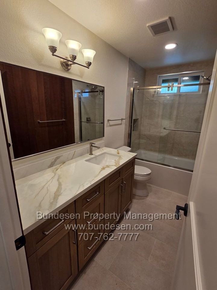 628 Canyon Rd - Photo 7 of 22