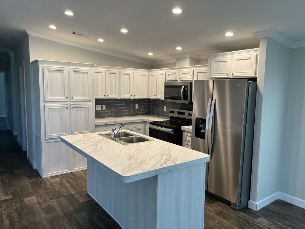 349 Talbot St - Photo 3 of 25