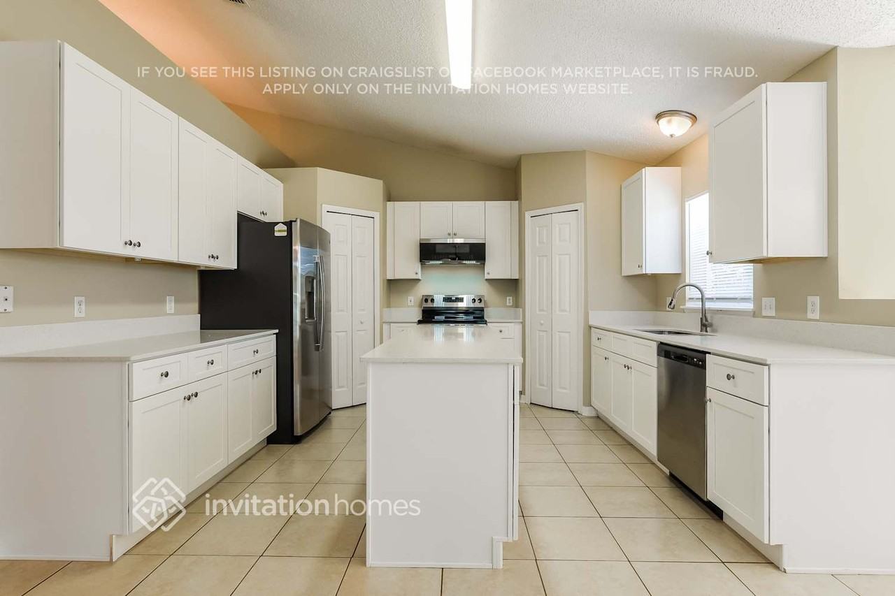 1509 Jupiter Ave - Photo 5 of 17