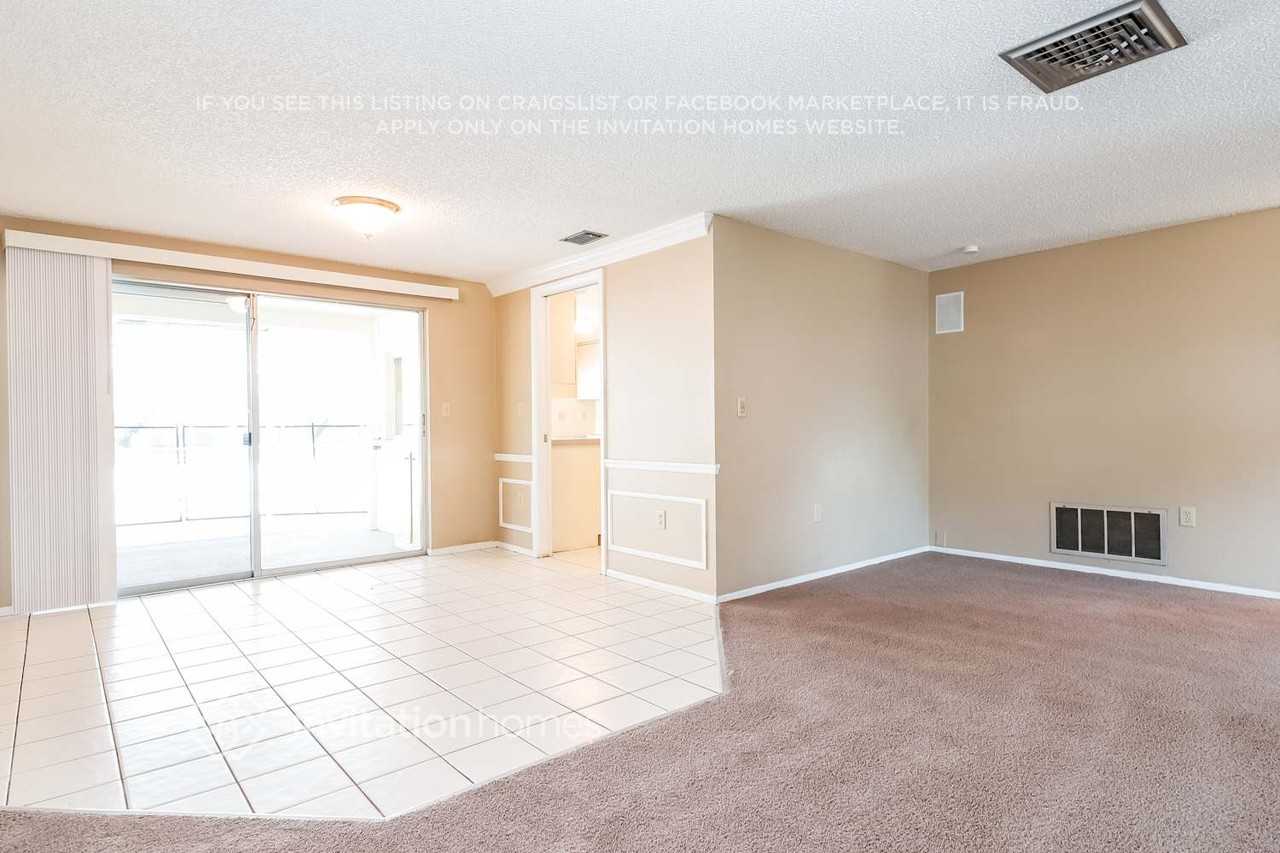 12206 Meadowbrook Ln - Photo 6 of 16