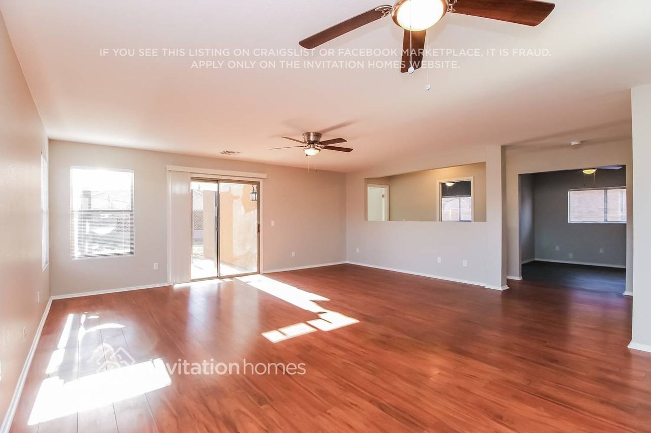 639 S Concord St - Photo 2 of 16