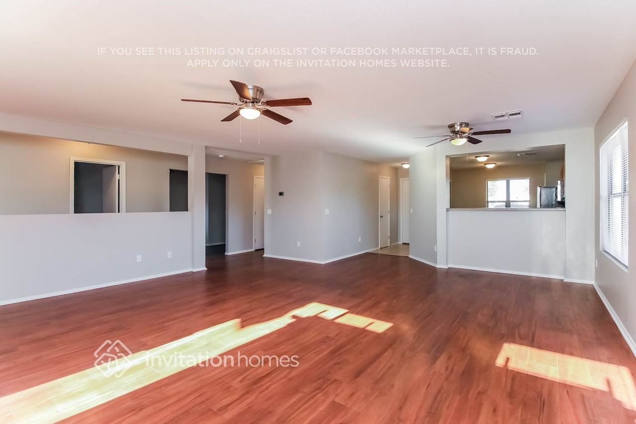 639 S Concord St - Photo 3 of 16